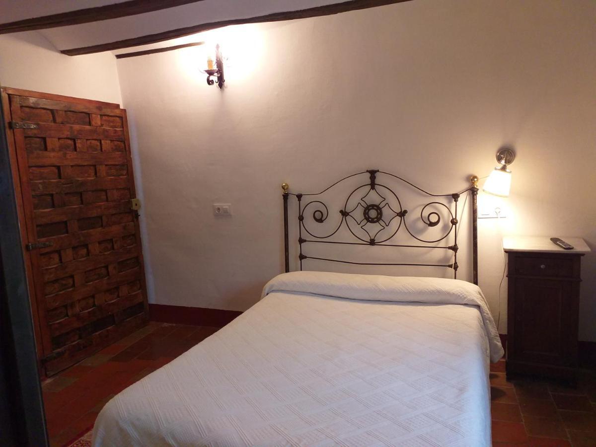 Hotel Fonda Del Tozal Teruel Zimmer foto